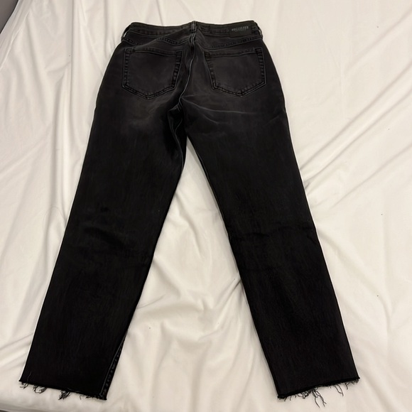 Hollister Curve High Rise Mom Jeans Women - Picture 4 of 4